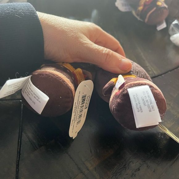 2 Hallmark Itty Bittys Okoye Black Panther Plush Stuffed Special Edition Marvel - Picture 8 of 13